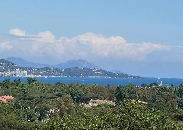 Maison Loulou Hébergement de vacances *